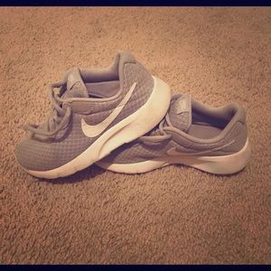 Grey Nike tanjun